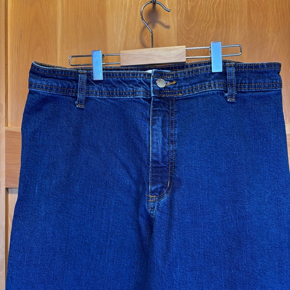 Universal Thread Sailor Wide-Leg High-Rise Ankle Jeans - Picture 3 of 11